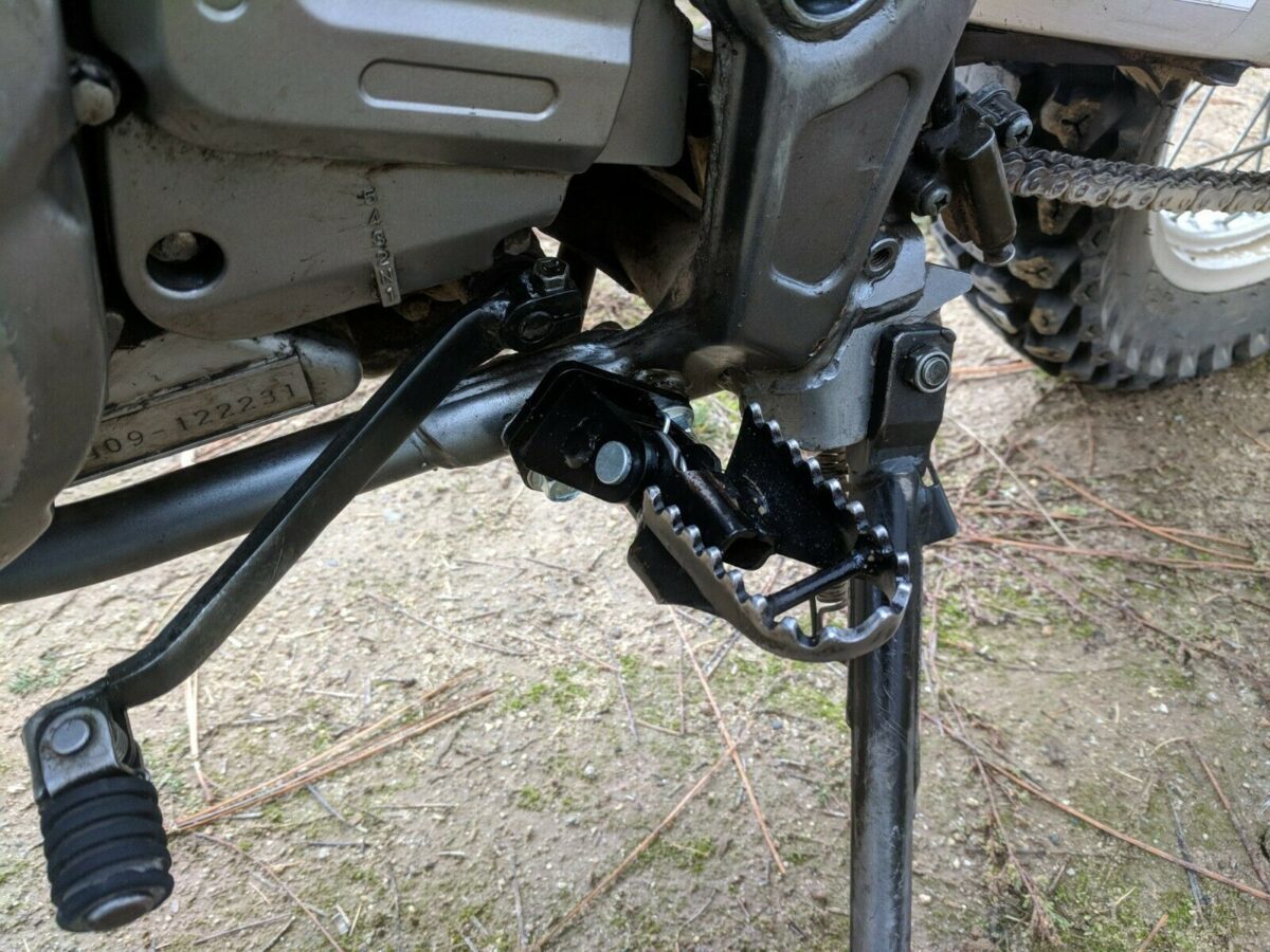 Suzuki DR650 Peg Lowering Mounts - Image 4